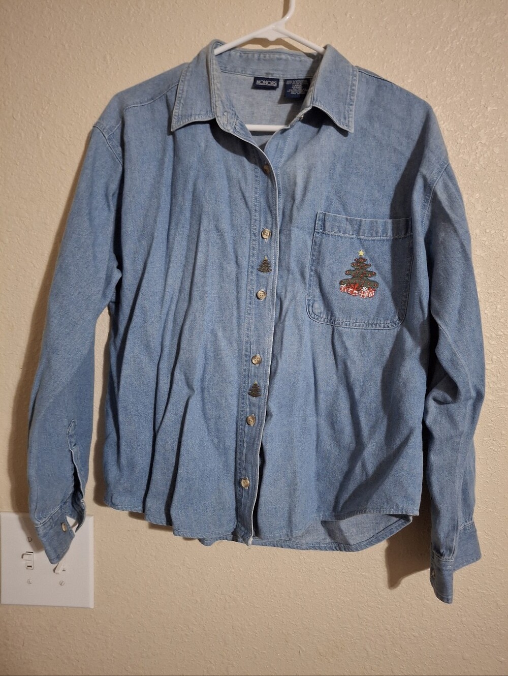 Vintage Light Blue Denim Button-Up Shirt with Embroidered Pocket Tree